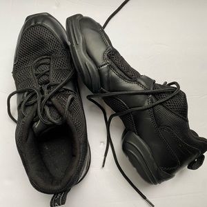 Capezio Fierce Dansneaker Black Dance Shoe Women's Size 9